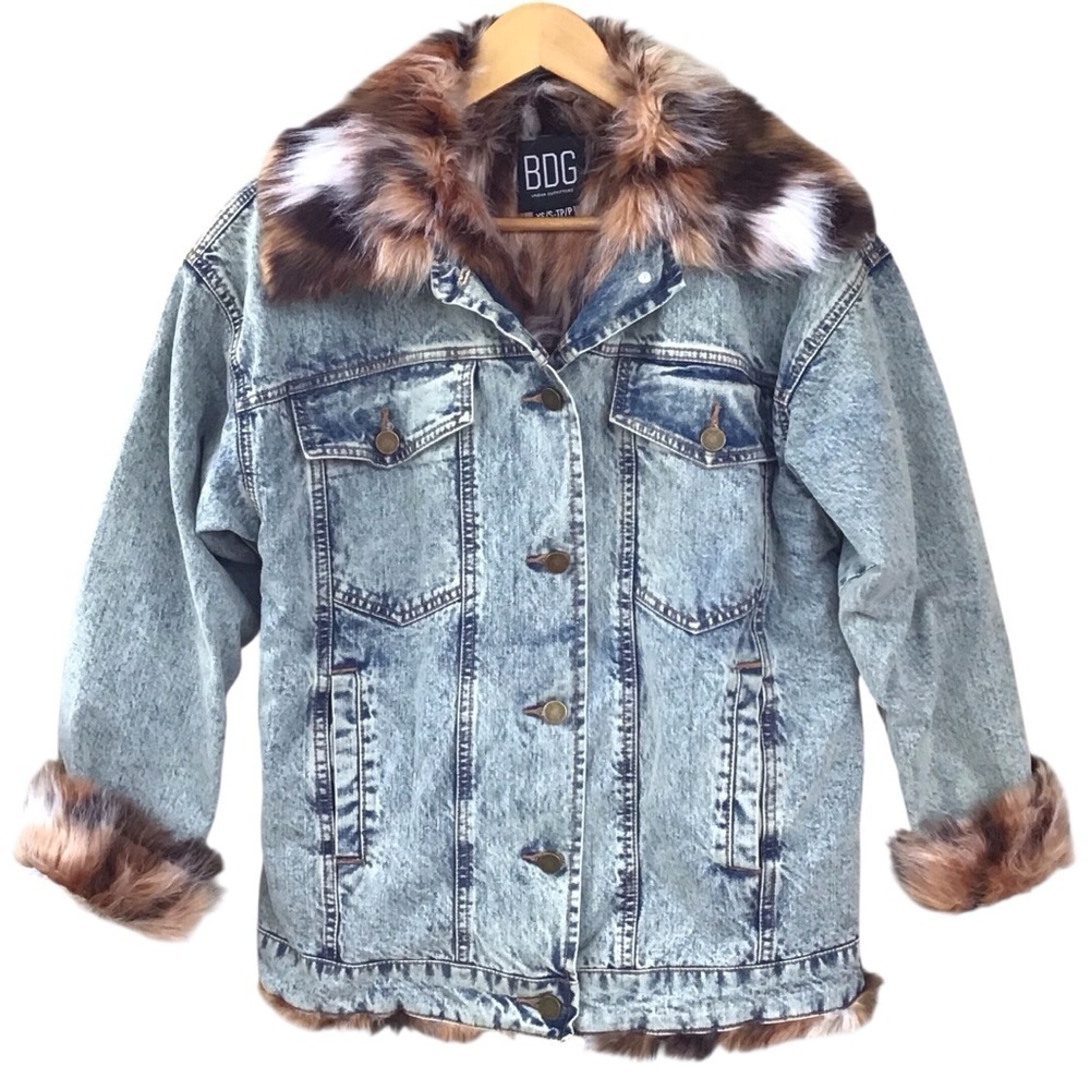 BDG Urban Outfitters Faux Fur Lined Denim Trucker Jacket Women’s Size XS… - Picture 8 of 12